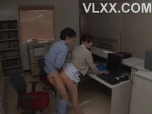 Con gái mang thai, mẹ vợ giúp giải quyết ham muốn tình dục của con rể