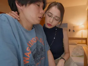 Cô gái xinh đẹp ăn cặc và quan hệ ~ bị trói và không dùng bao cao su, bị quan hệ và xuất tinh, la hét không ngừng, xuất tinh vào cái lồn hồng nhỏ xíu...