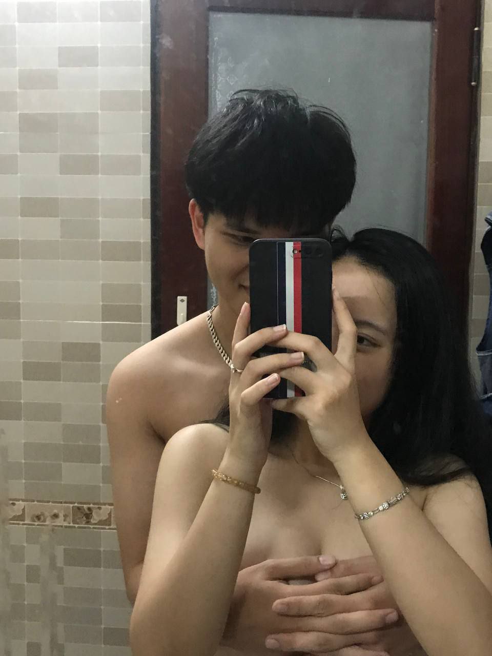 Kem trong bãi đỗ xe ngầm! Niềm vui chính là sự phấn khích!